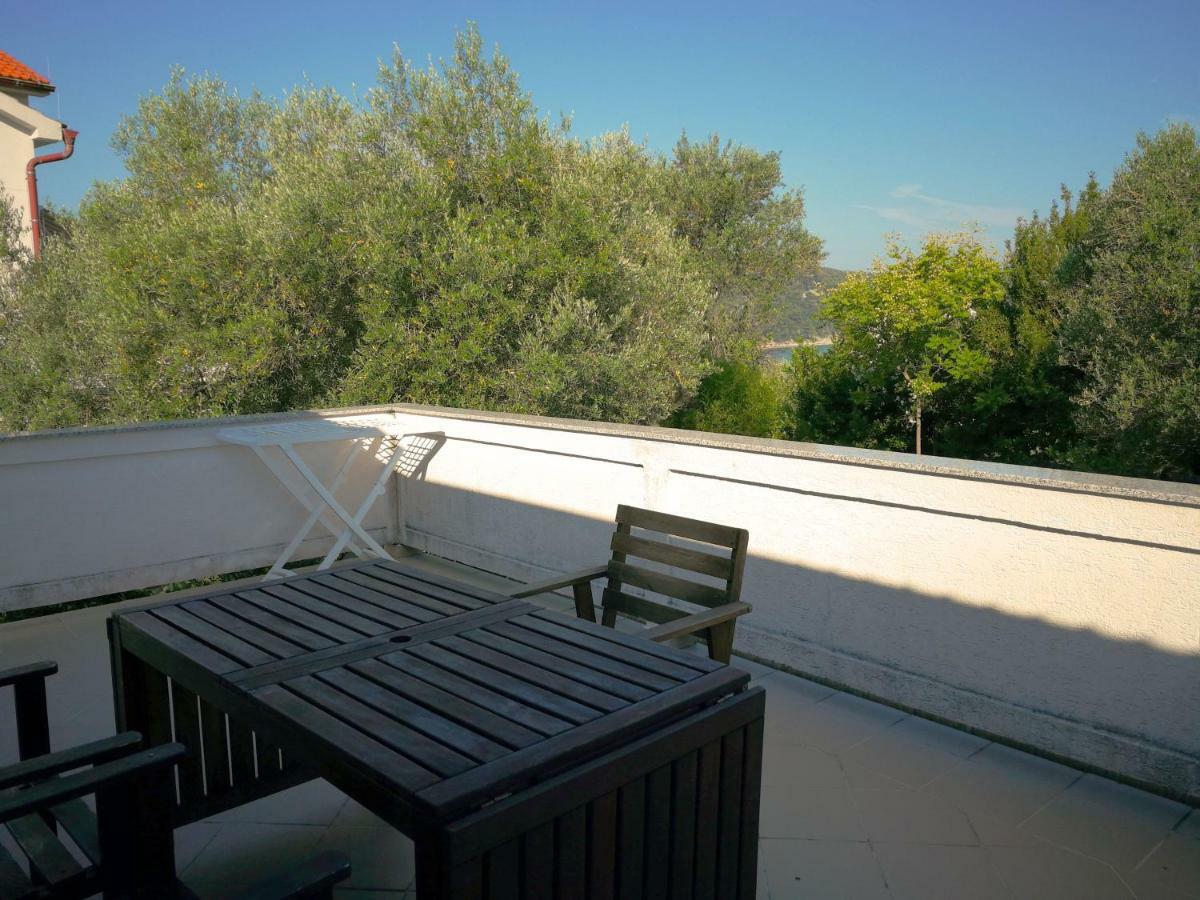 Family Friendly Apartments Island Rab Kampor Εξωτερικό φωτογραφία