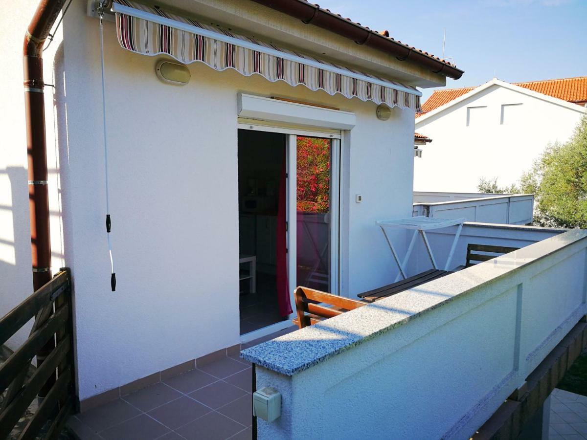 Family Friendly Apartments Island Rab Kampor Εξωτερικό φωτογραφία