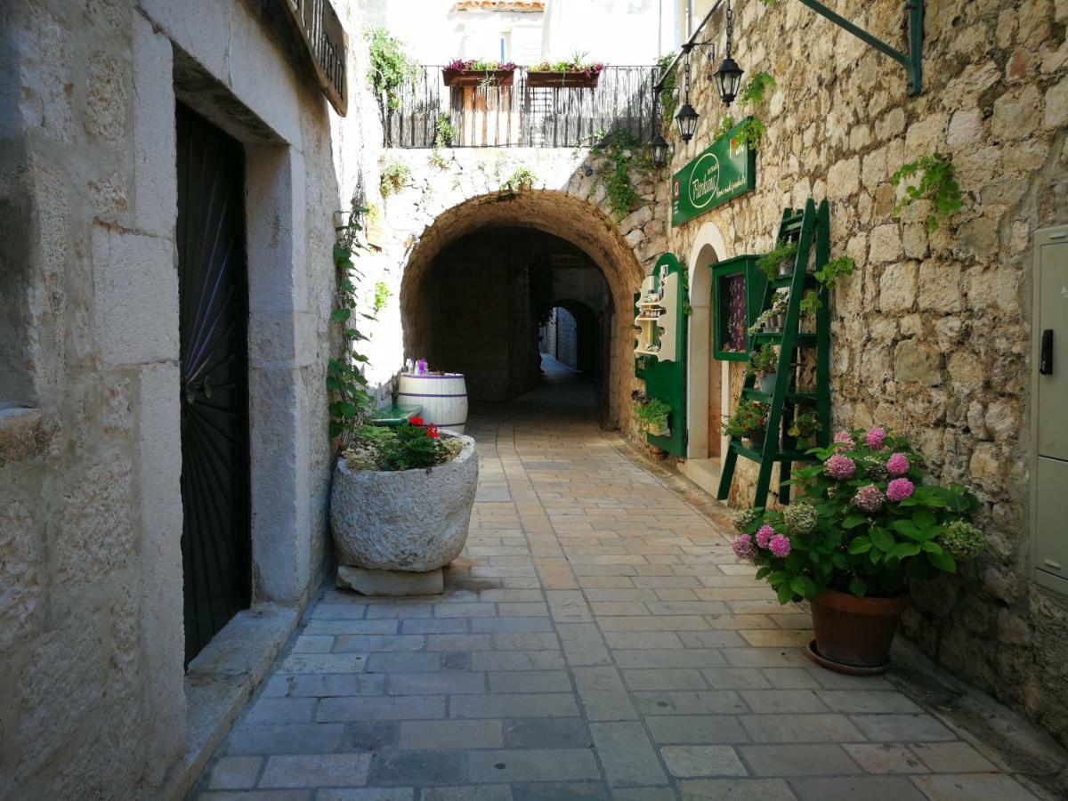 Family Friendly Apartments Island Rab Kampor Εξωτερικό φωτογραφία