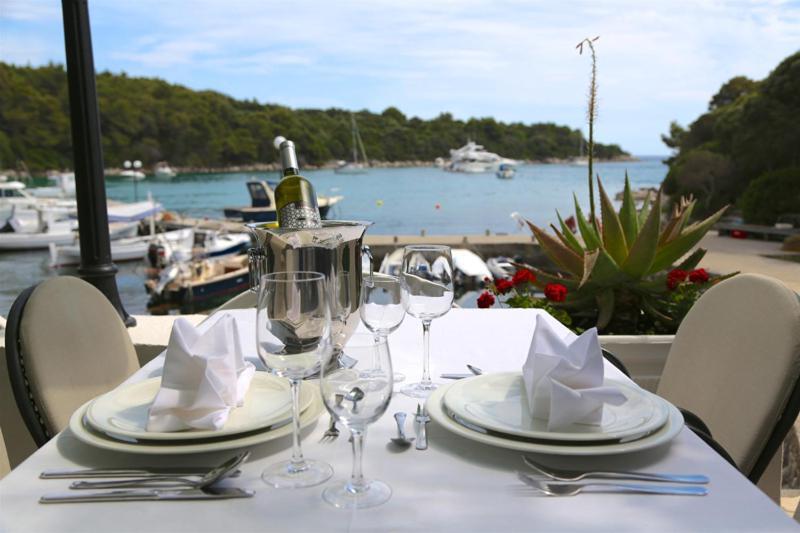 Family Friendly Apartments Island Rab Kampor Εξωτερικό φωτογραφία